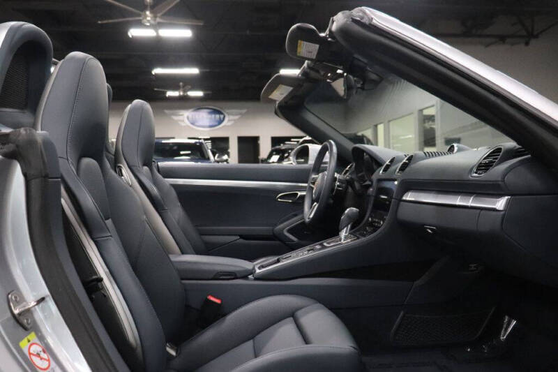 2024 Porsche 718 Boxster S