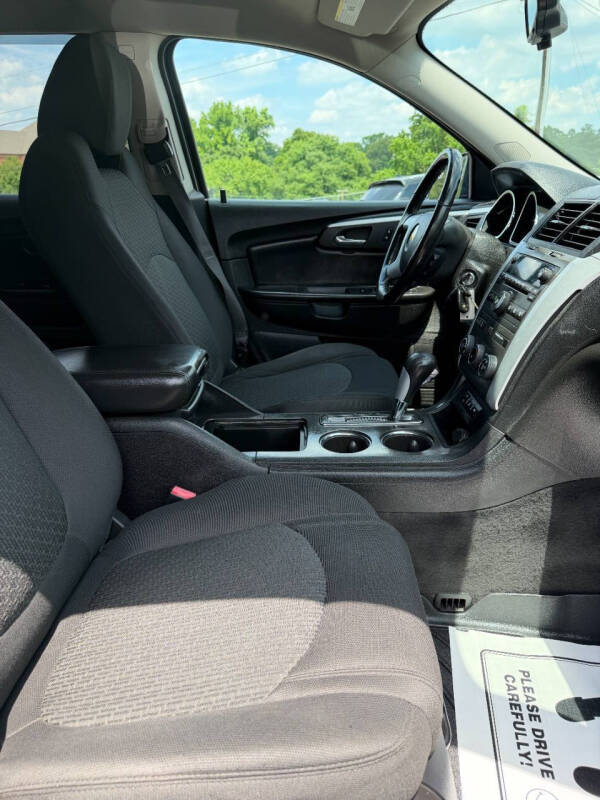 2011 Chevrolet Traverse LT