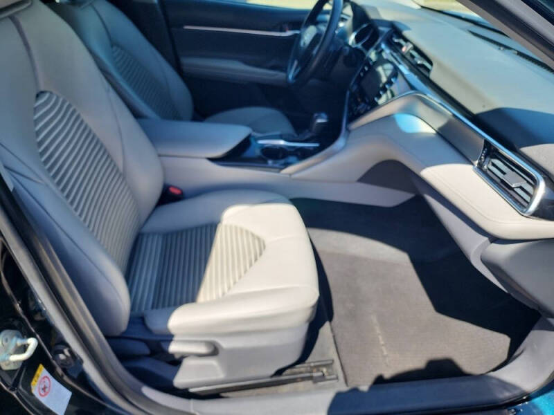 2018 Toyota Camry SE