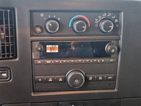 2025 Chevrolet Express 3500