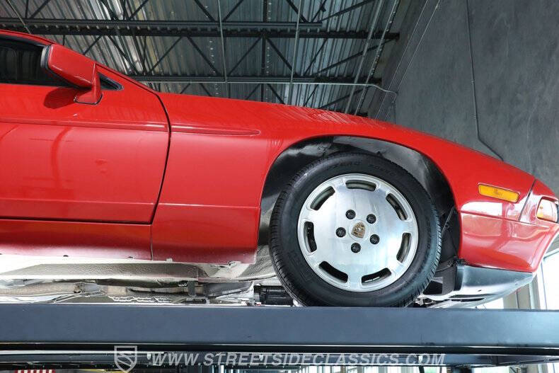 1989 Porsche 928 S4