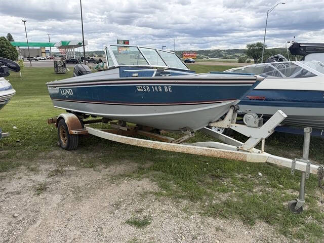 1988 Lund TYEE 1850
