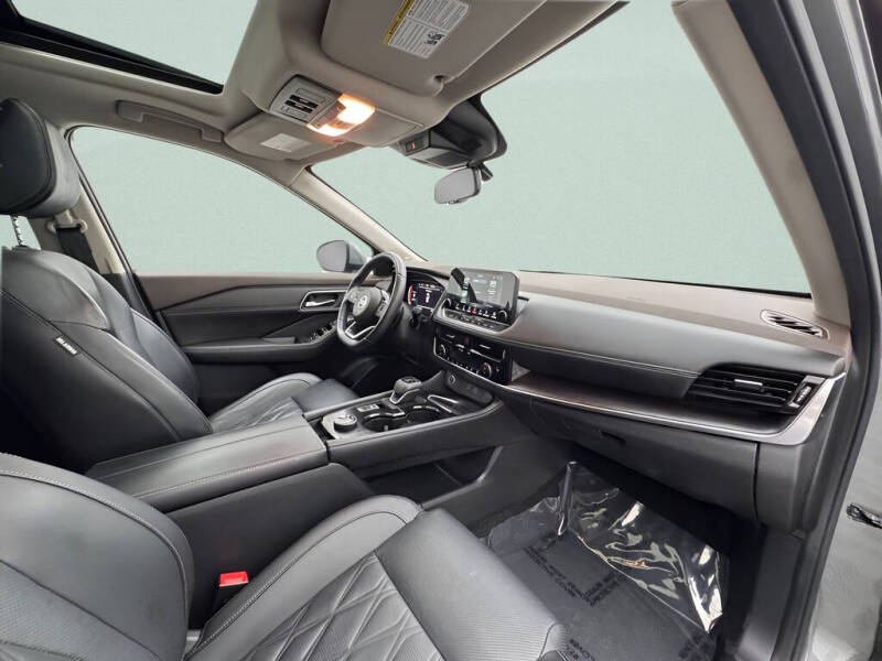 2021 Nissan Rogue Platinum