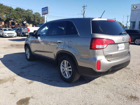 2015 Kia Sorento LX