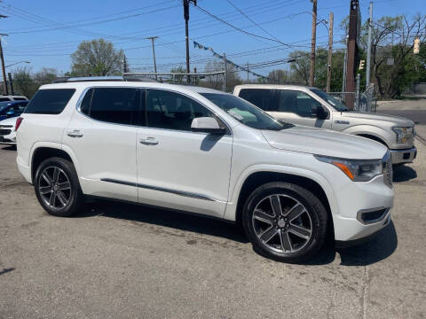 2017 GMC Acadia Denali