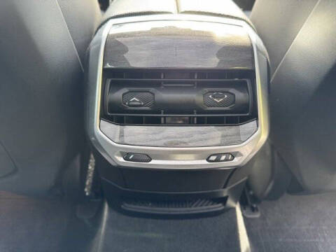 2024 BMW 7 Series 750e xDrive