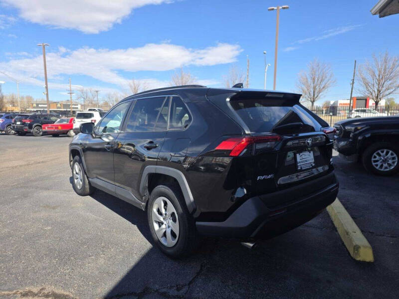 2021 Toyota RAV4 LE