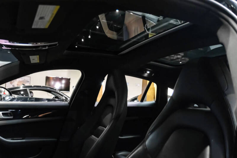 2018 Porsche Panamera 4S