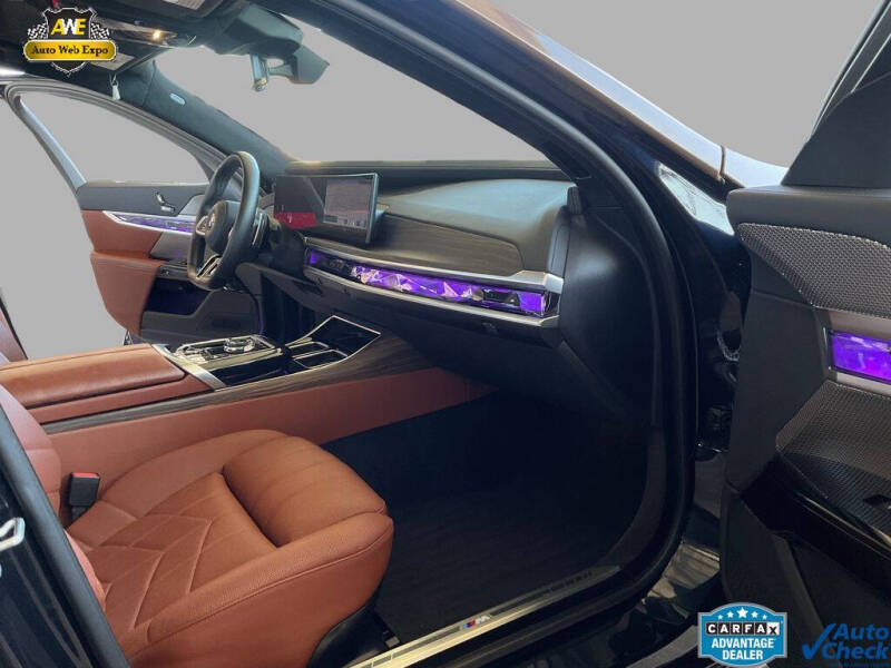 2025 BMW 7 Series 740i