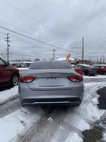 2015 Chrysler 200 Limited