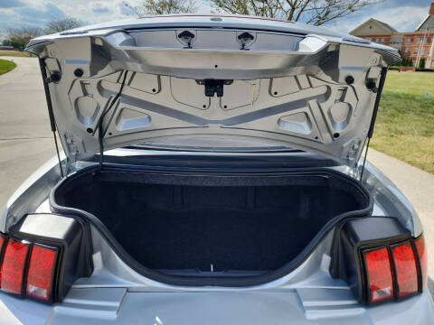 2003 Ford Mustang SVT Cobra 10th Anniversary