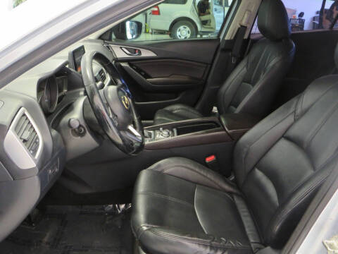 2017 Mazda MAZDA3 Touring