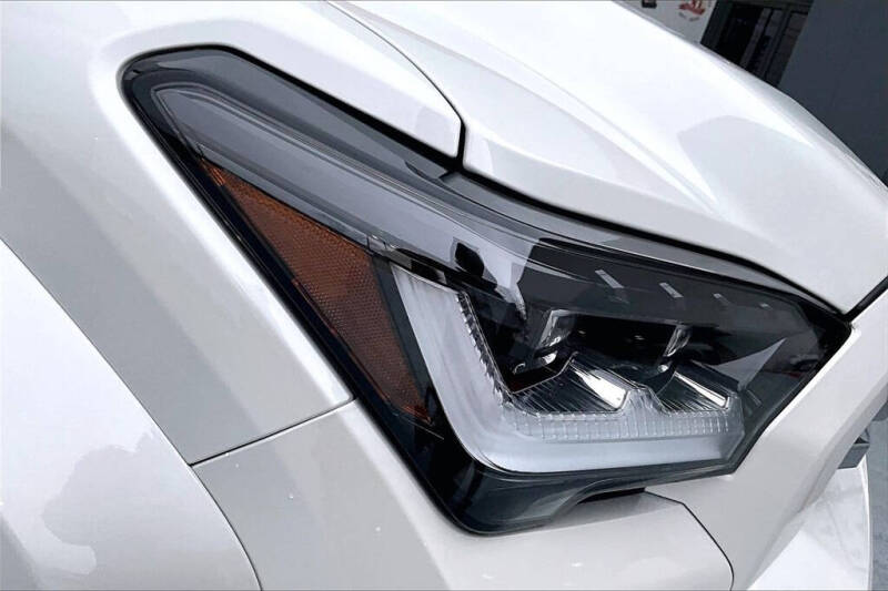 2025 Toyota 4Runner Limited HV