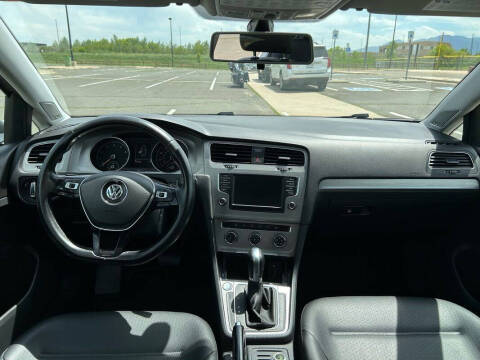 2016 Volkswagen Golf