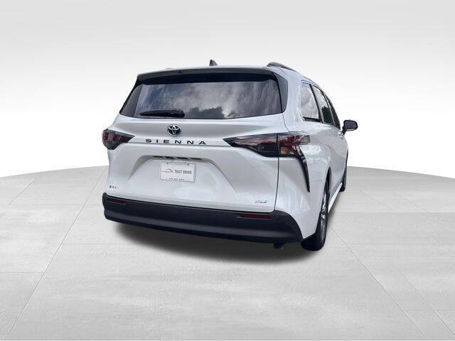 2025 Toyota Sienna