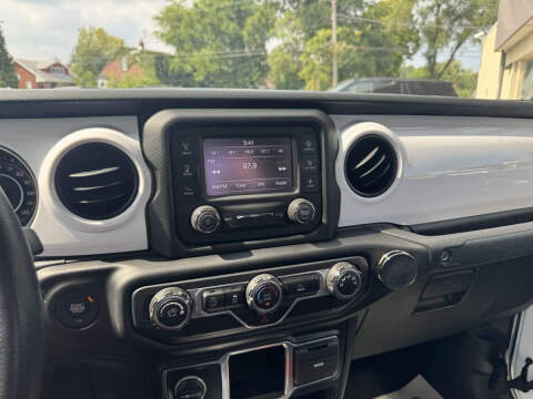 2021 Jeep Gladiator Sport
