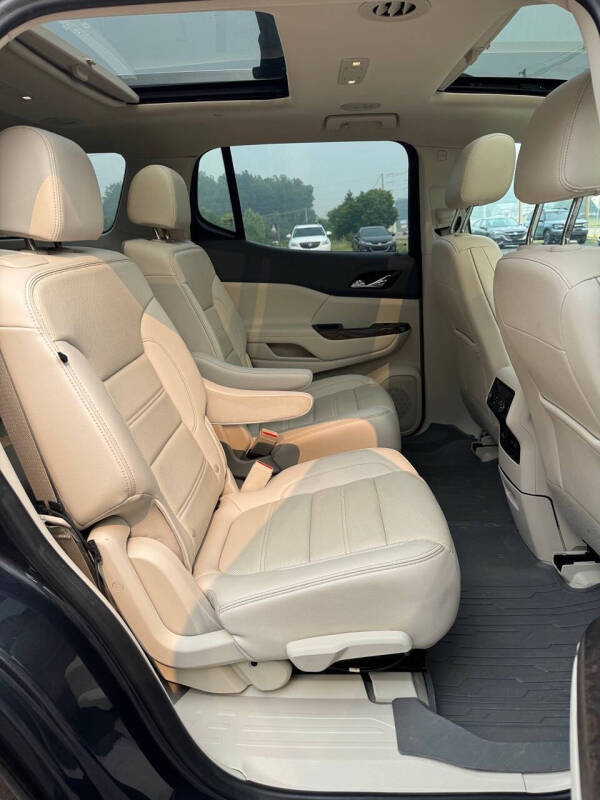 2021 GMC Acadia Denali