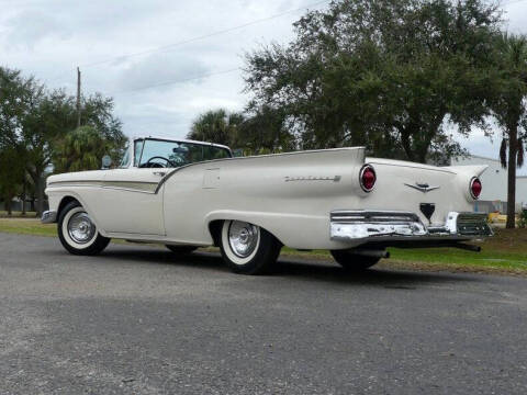 1957 Ford Fairlane