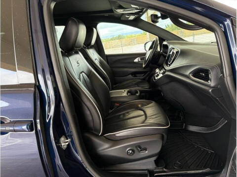 2020 Chrysler Pacifica Hybrid Limited