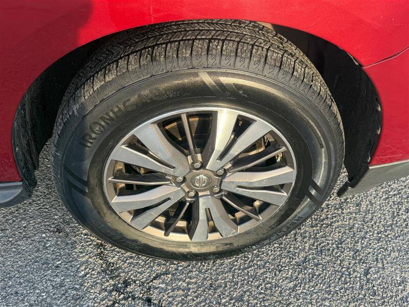 2017 Nissan Pathfinder SV