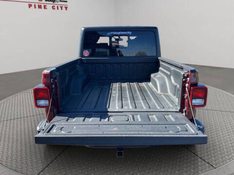 2022 Jeep Gladiator Willys