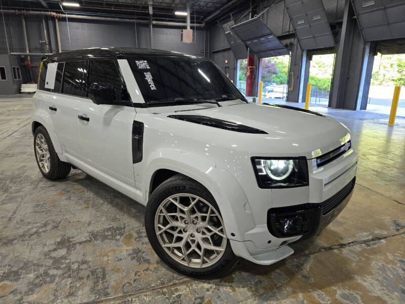 2024 Land Rover Defender 110 V8 P525