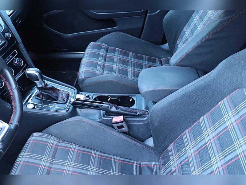 2017 Volkswagen Golf GTI Autobahn