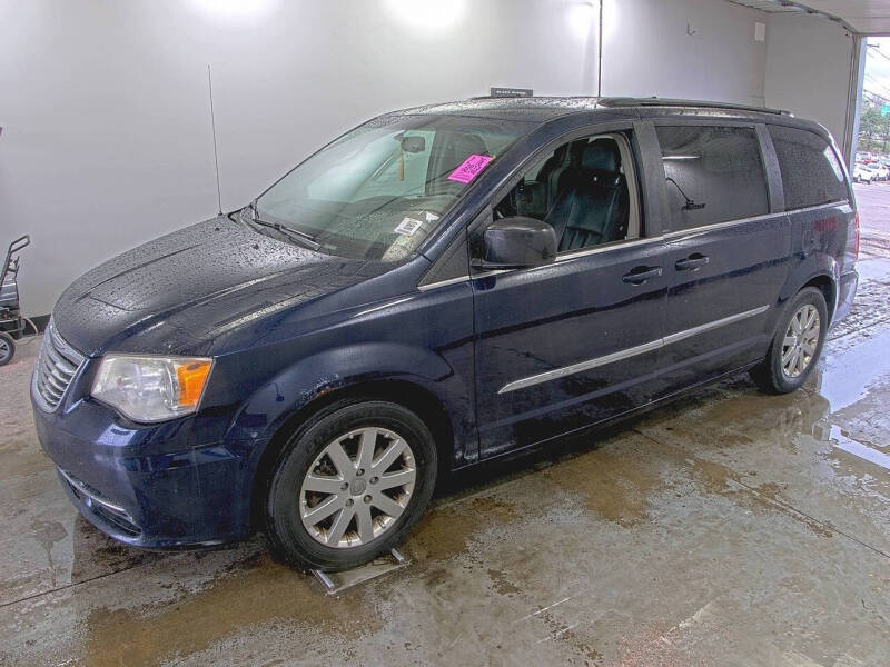2013 Chrysler Town and Country Touring