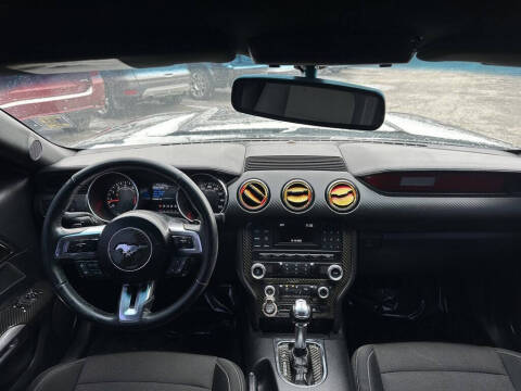 2016 Ford Mustang V6