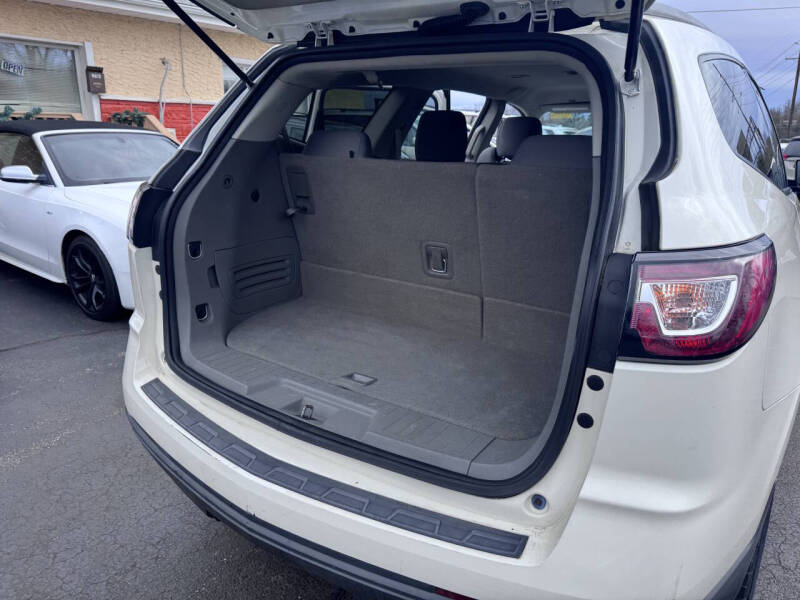 2015 Chevrolet Traverse LS