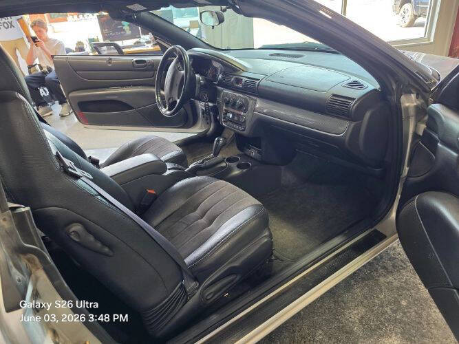 2004 Chrysler Sebring LXi