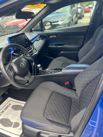 2021 Toyota C-HR XLE