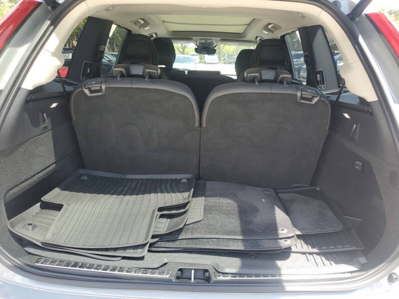 2024 Volvo XC90 B6 Ultimate Bright Theme 7P