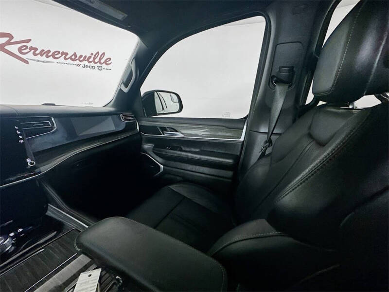 2022 Jeep Wagoneer Series III