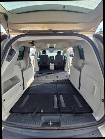 2012 Chrysler Town and Country Touring
