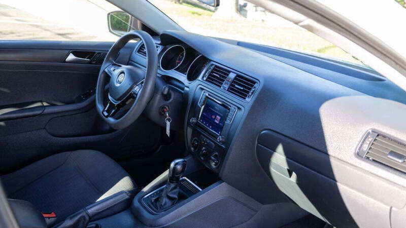 2016 Volkswagen Jetta