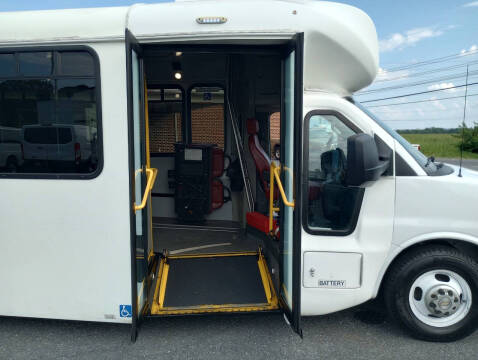 2017 Chevrolet Express 4500