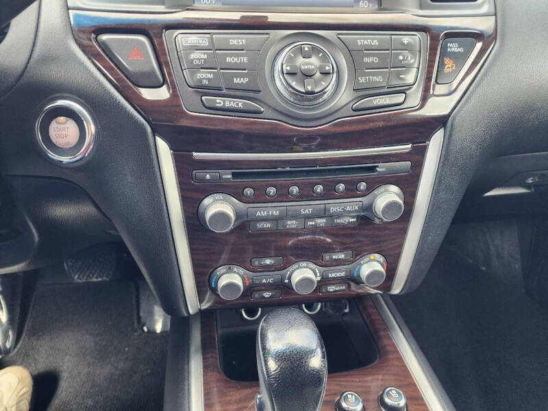 2015 Nissan Pathfinder Platinum
