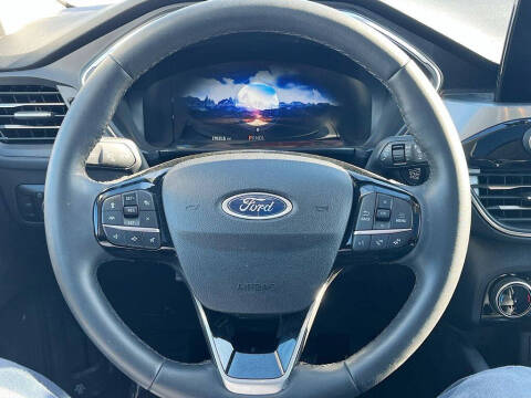 2022 Ford Escape Titanium