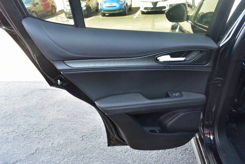 2024 Alfa Romeo Stelvio Quadrifoglio