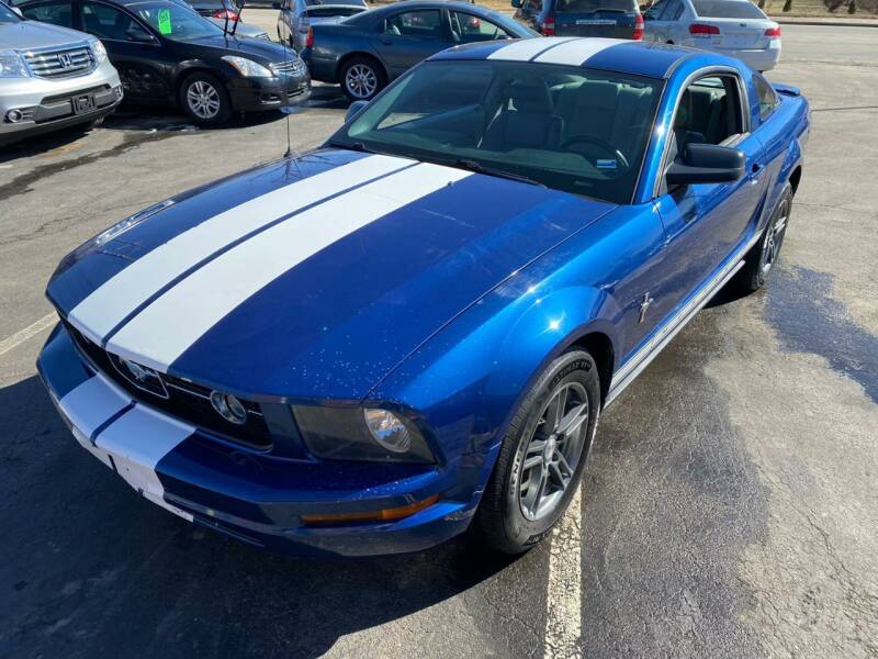 2007 Ford Mustang for sale at Auto Choice in Belton MO