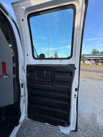 2017 Chevrolet Express 2500
