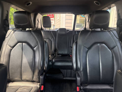 2019 Chrysler Pacifica Touring L Plus