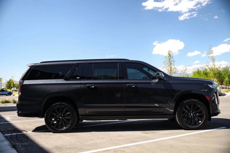 2023 Cadillac Escalade ESV Sport