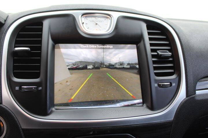 2019 Chrysler 300 Touring