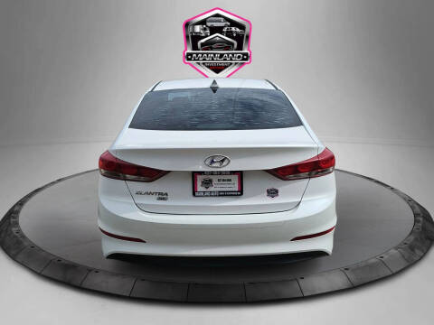 2017 Hyundai Elantra