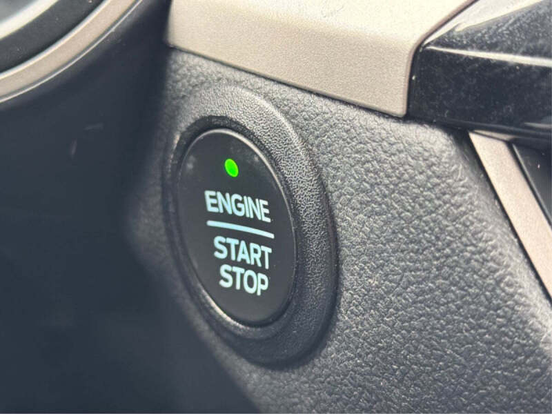 2021 Ford Escape Hybrid SE