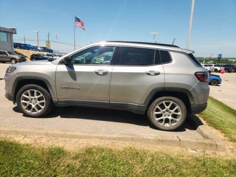 2023 Jeep Compass Latitude Lux