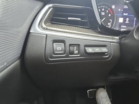 2022 Cadillac XT5 Sport