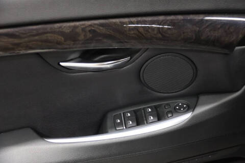 2013 BMW 5 Series 550i xDrive Gran Turismo